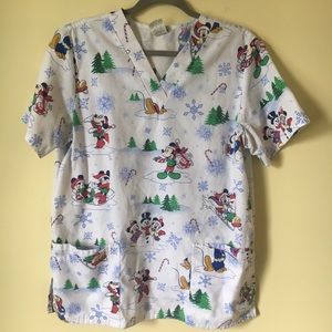 Medium Christmas Mickey Mouse print scrub top